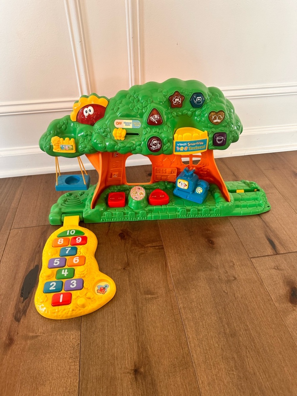 VTech Smartville 123 Treehouse with batteries/tested
